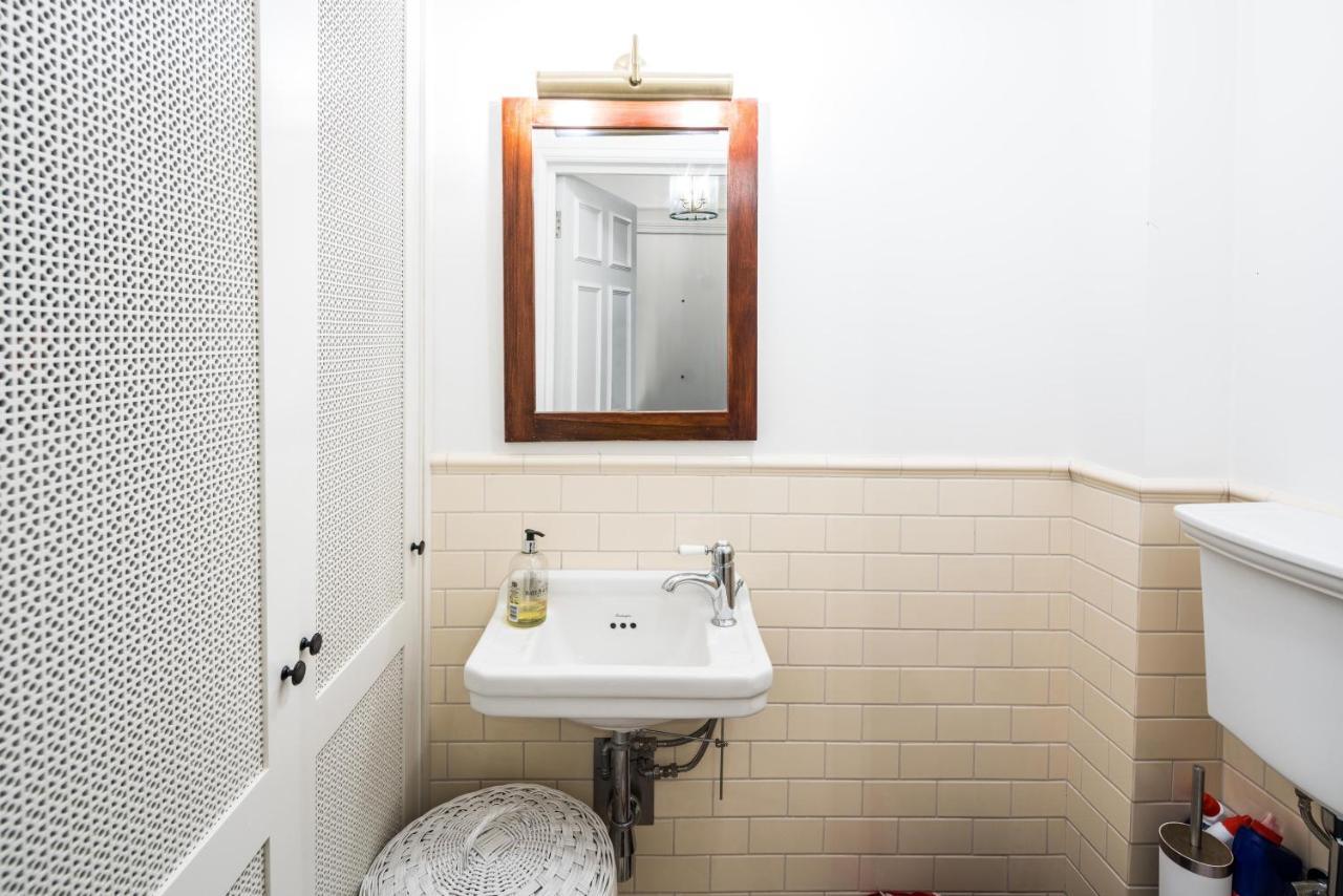 4 Bedroom House Up To 10 People At Heart Of Kensington And Chelsea London Bagian luar foto