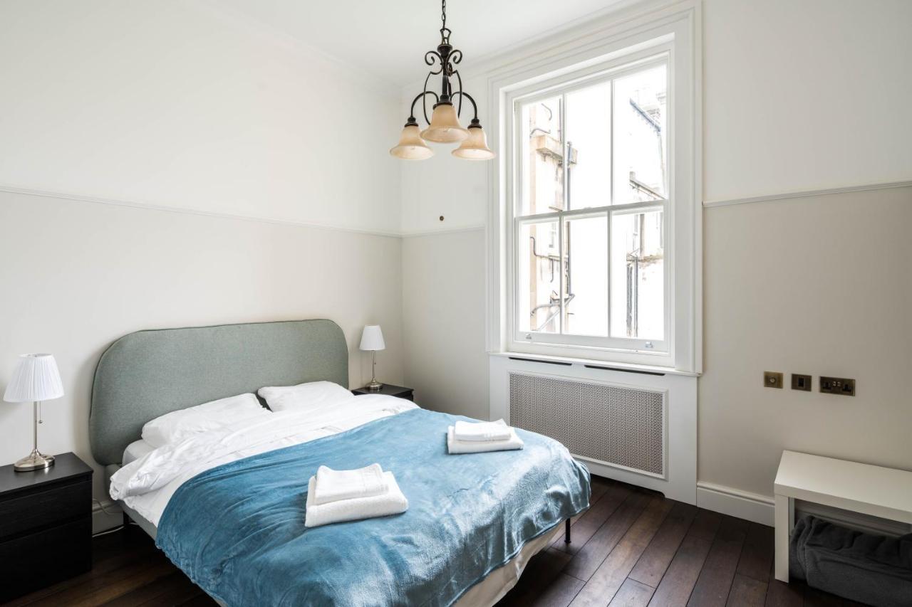 4 Bedroom House Up To 10 People At Heart Of Kensington And Chelsea London Bagian luar foto